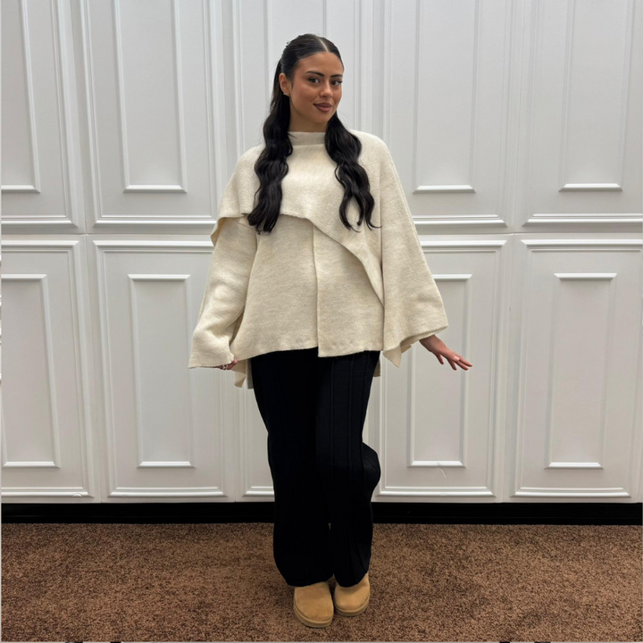 Strickjacke mit Schal
