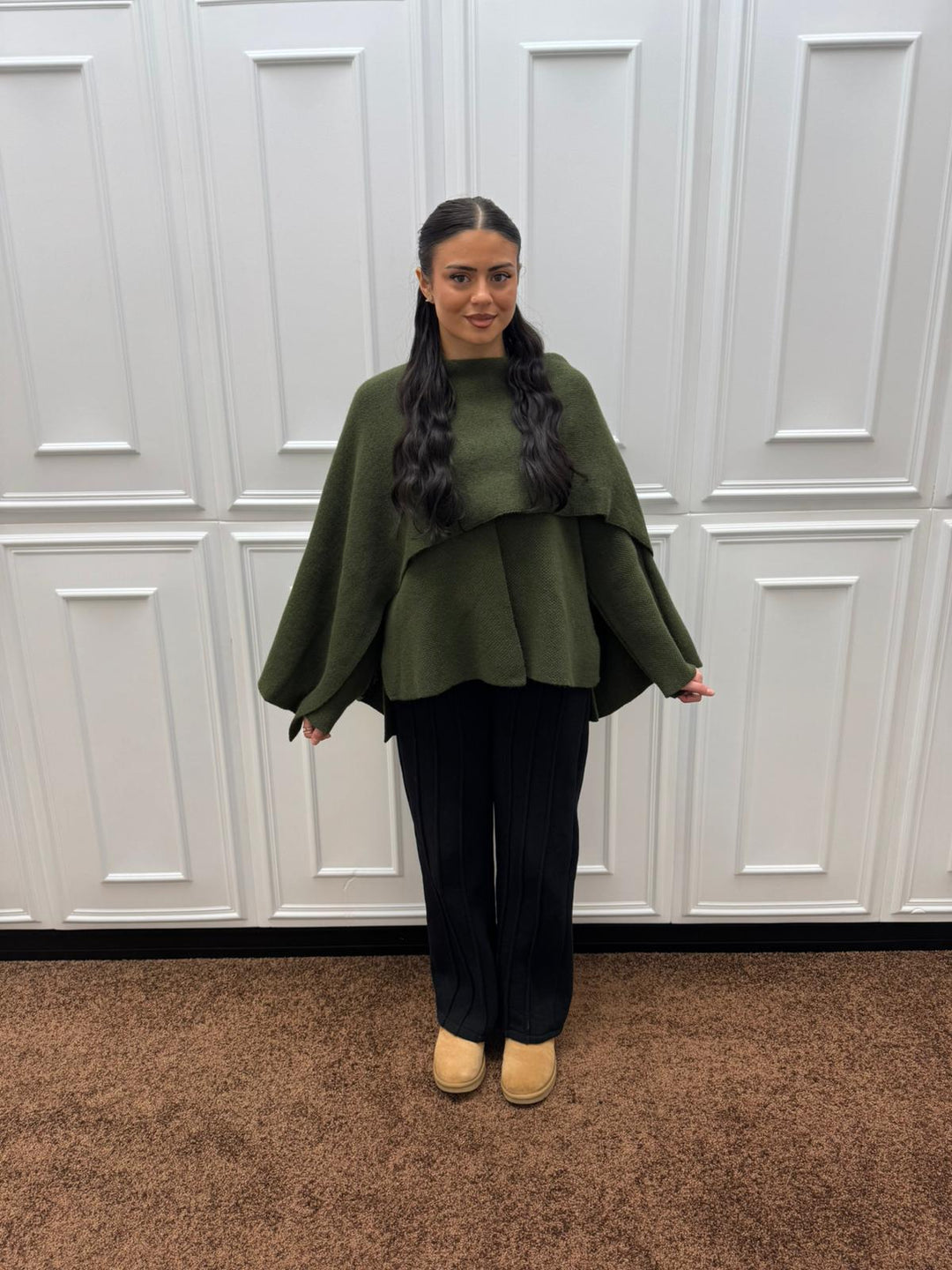 Strickjacke mit Schal